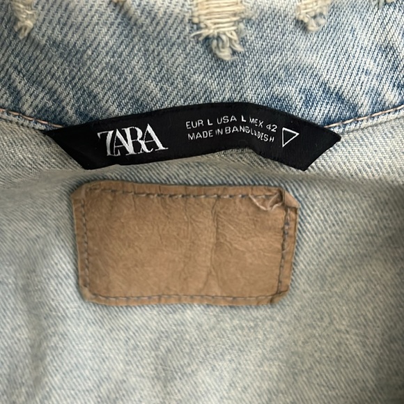 Zara Distressed Denim Trucker Jacket - Picture 3 of 4
